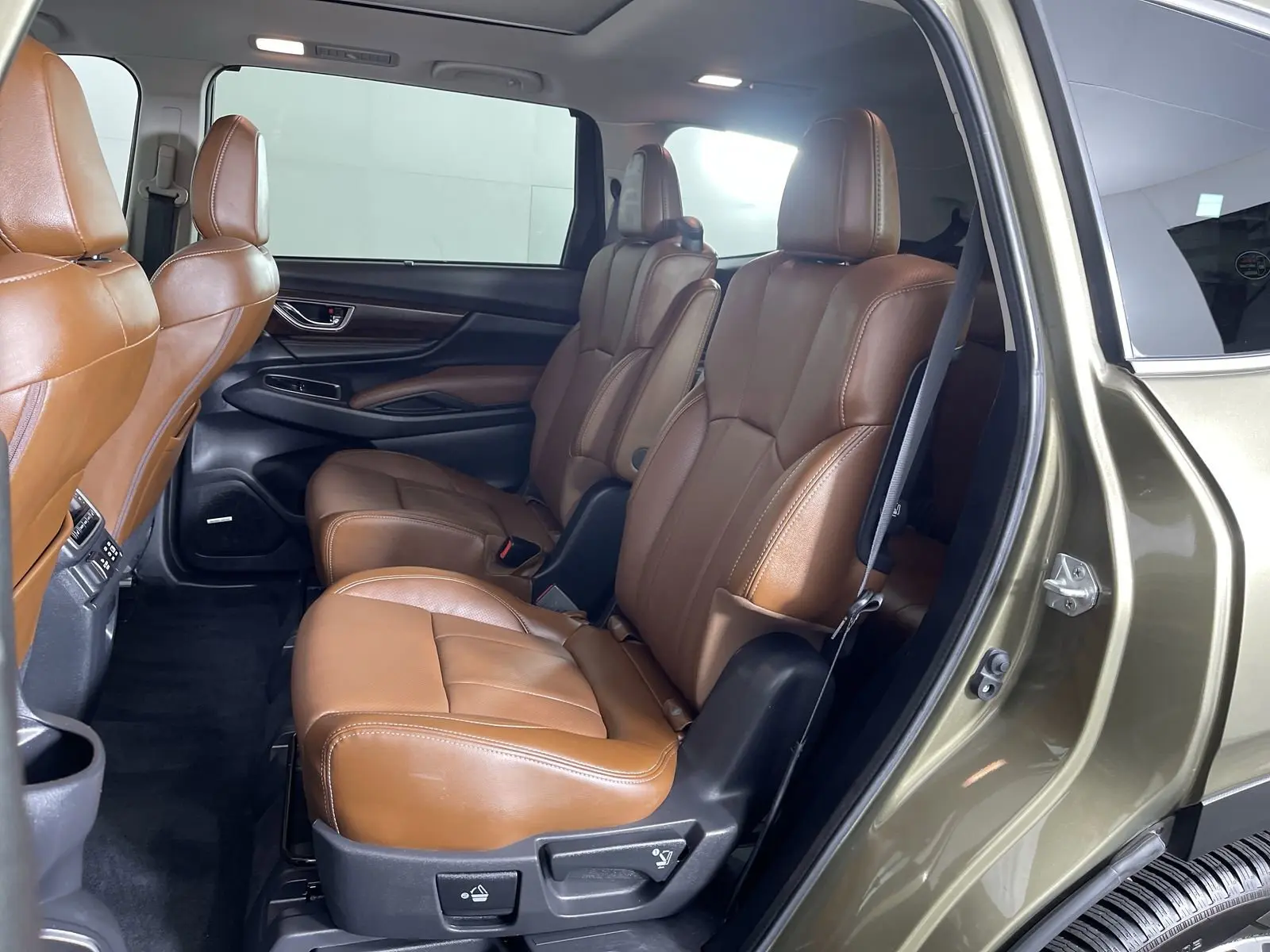 2023 Subaru Ascent Touring photo 20