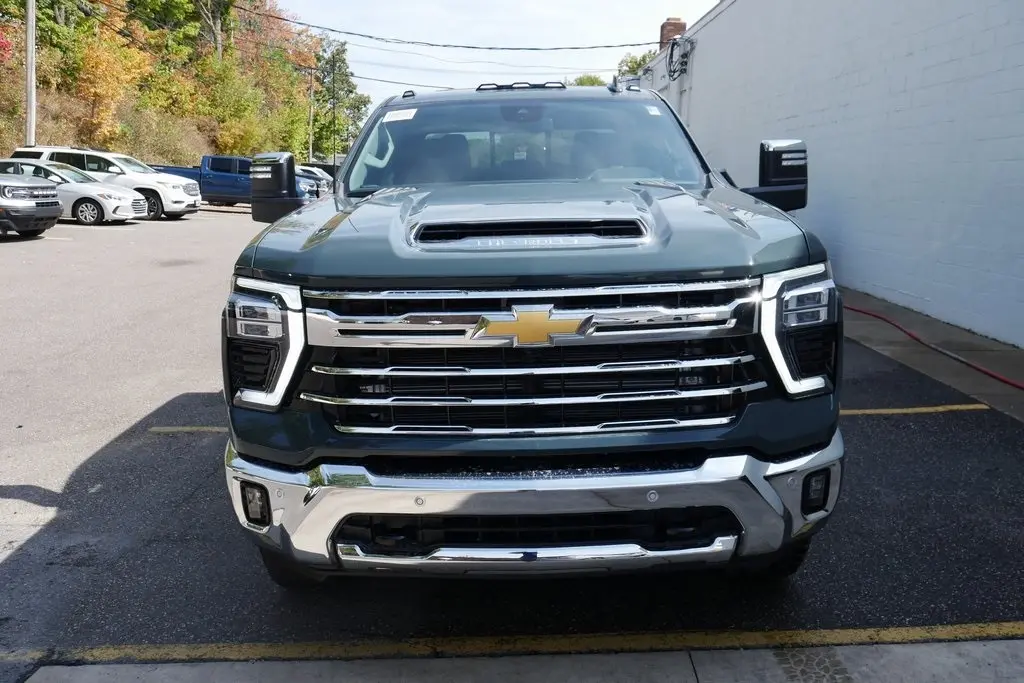 2026 Chevrolet Silverado LTZ photo 3