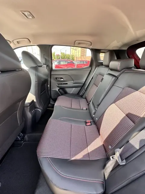 2026 Nissan Kicks SR photo 26