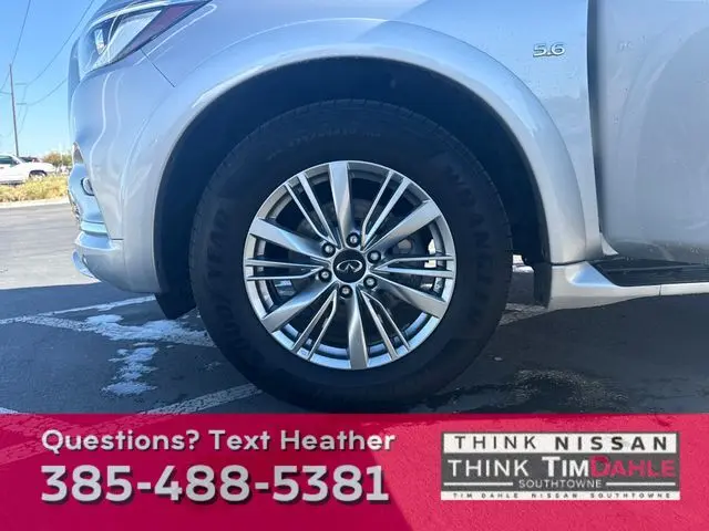 2019 Infiniti QX80 Luxe photo 16