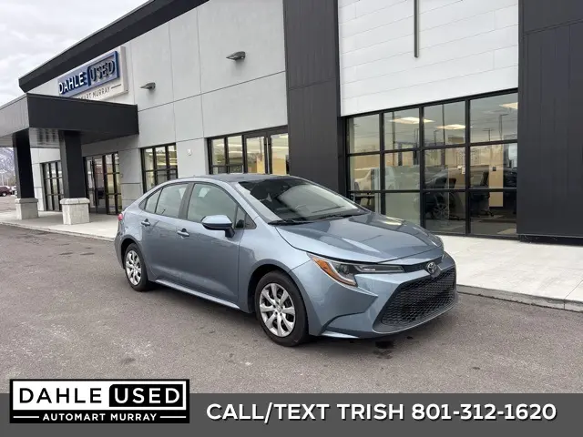 2022 Toyota Corolla LE's photo