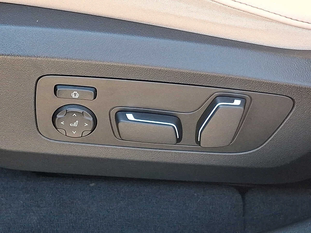 2026 BMW X3 30 - Photo 11
