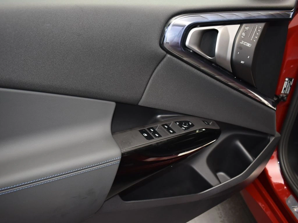 2026 BMW X3 30 - Photo 11