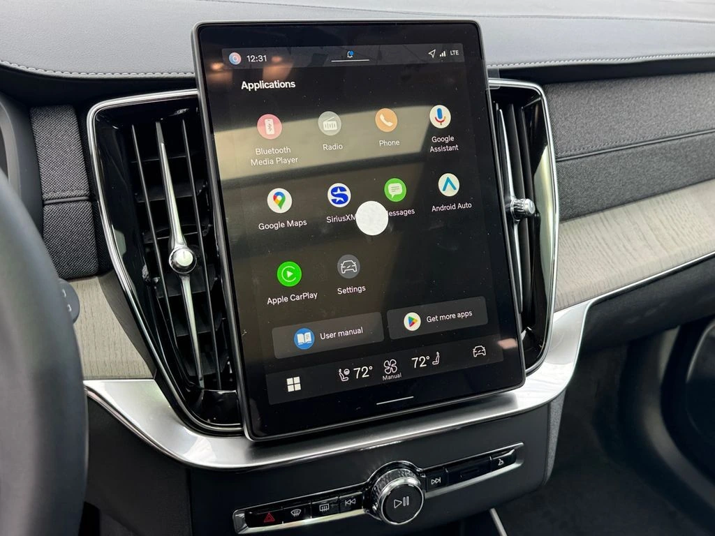 2026 Volvo - image 19