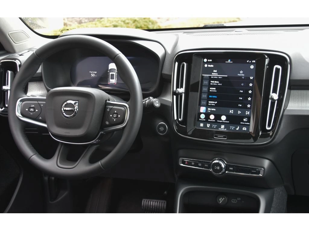 2026 Volvo - image 17