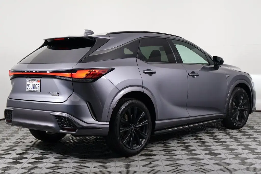 2023 Lexus RX 500h F SPORT Performance photo 4