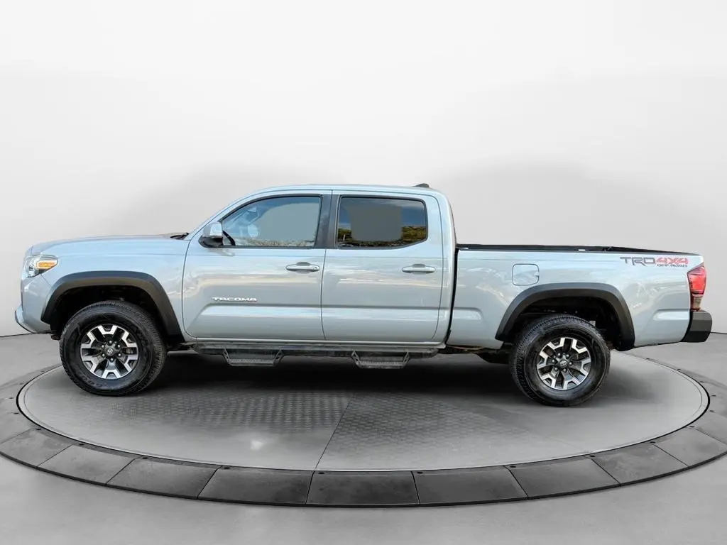 Used 2019 Toyota Tacoma TRD Off Road with VIN 3TMDZ5BN5KM075189 for sale in Kansas City