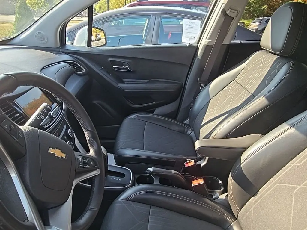 2019 Chevrolet Trax LT photo 7