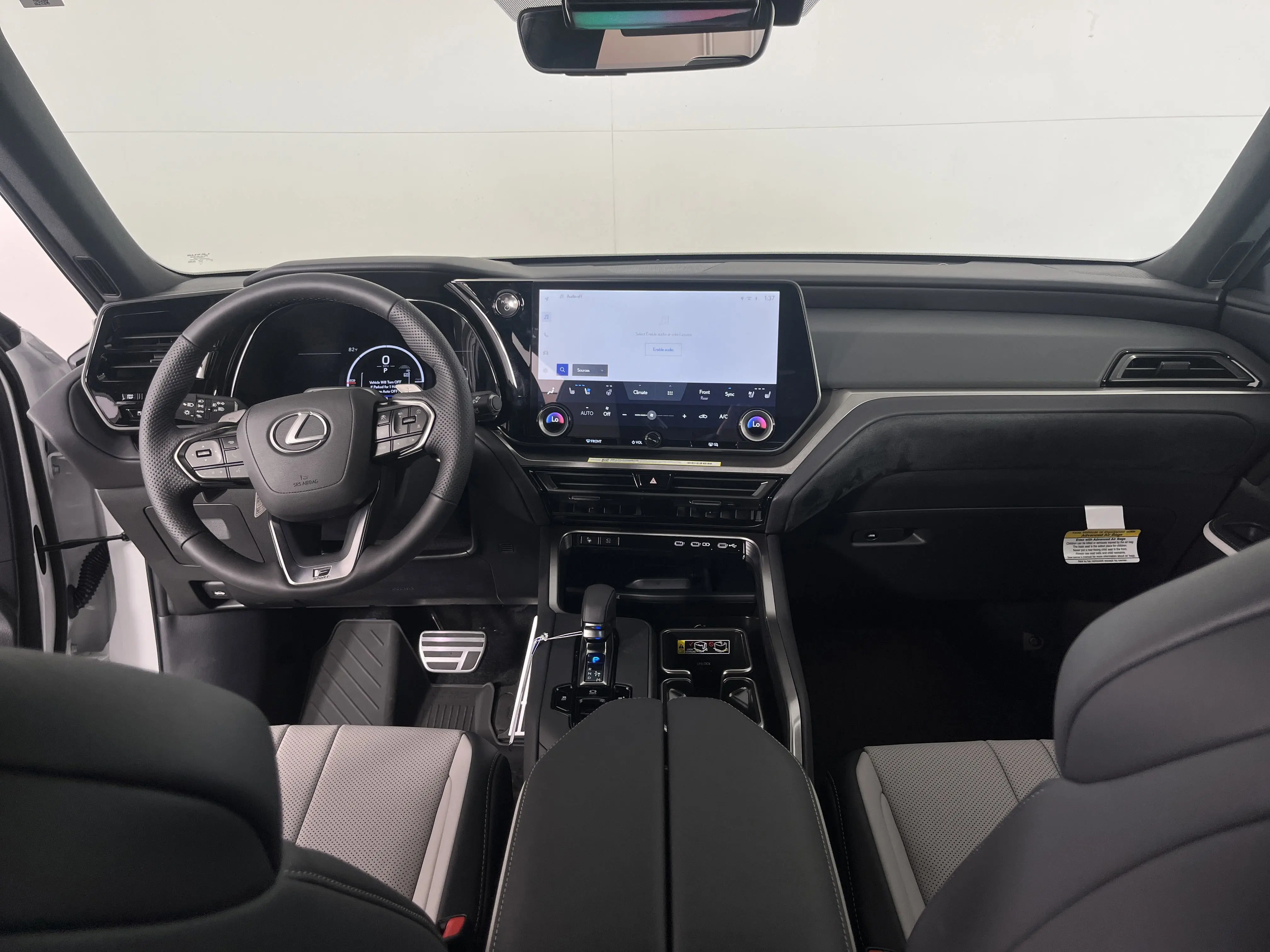2025 Lexus TX 500h F SPORT Performance Premium photo 4