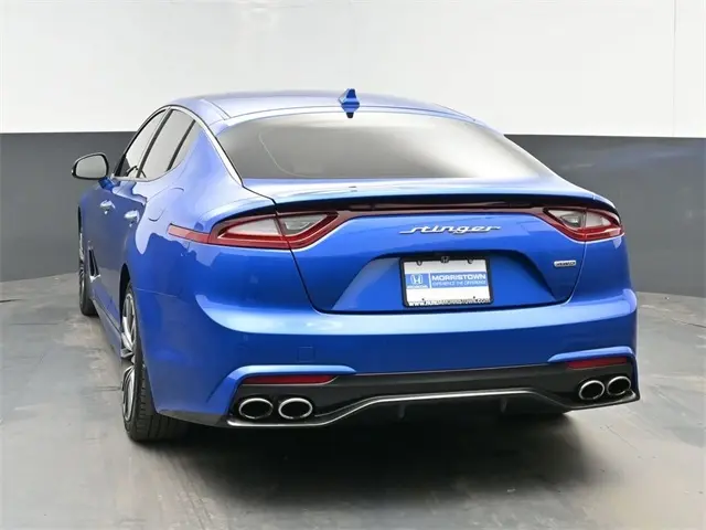 2018 Kia Stinger Premium photo 8