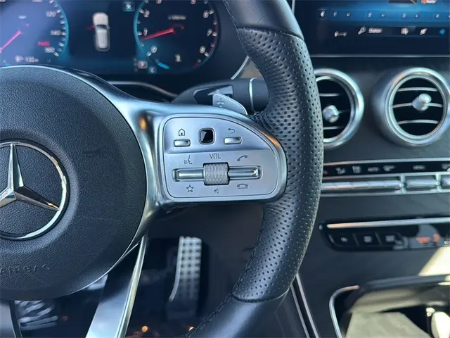 2022 Mercedes Benz GLC 300 photo 16
