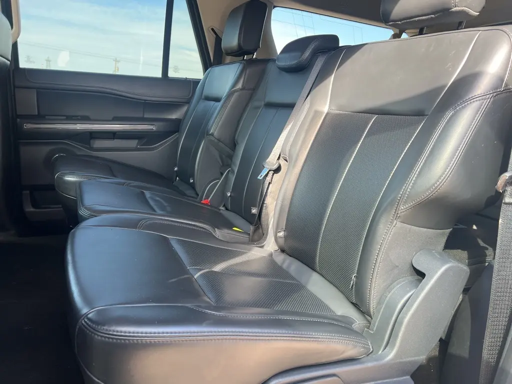 2023 Ford Expedition MAX XLT photo 17