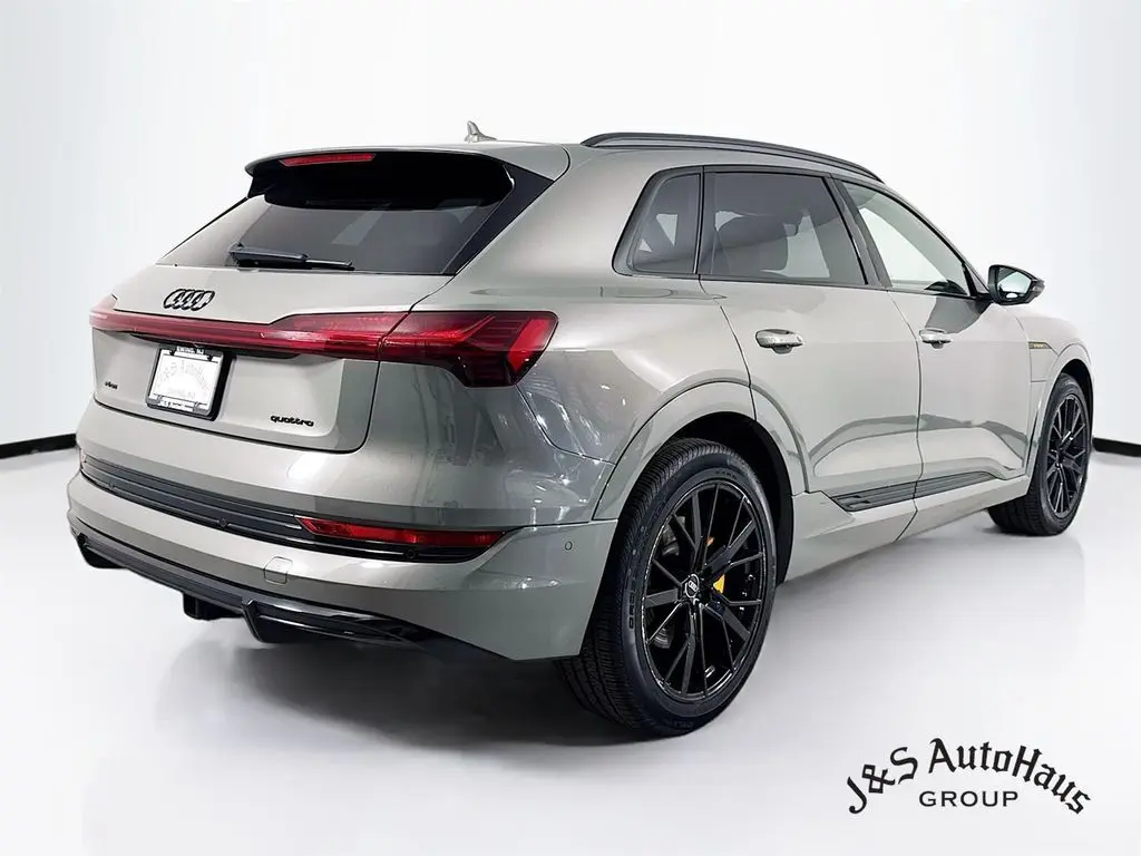 2022 Audi e-tron Chronos Edition photo 5