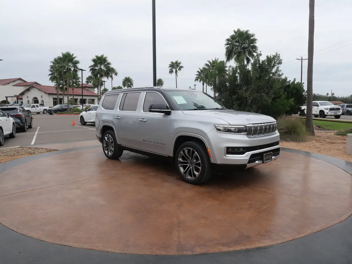2023 Jeep Grand Wagoneer Series III