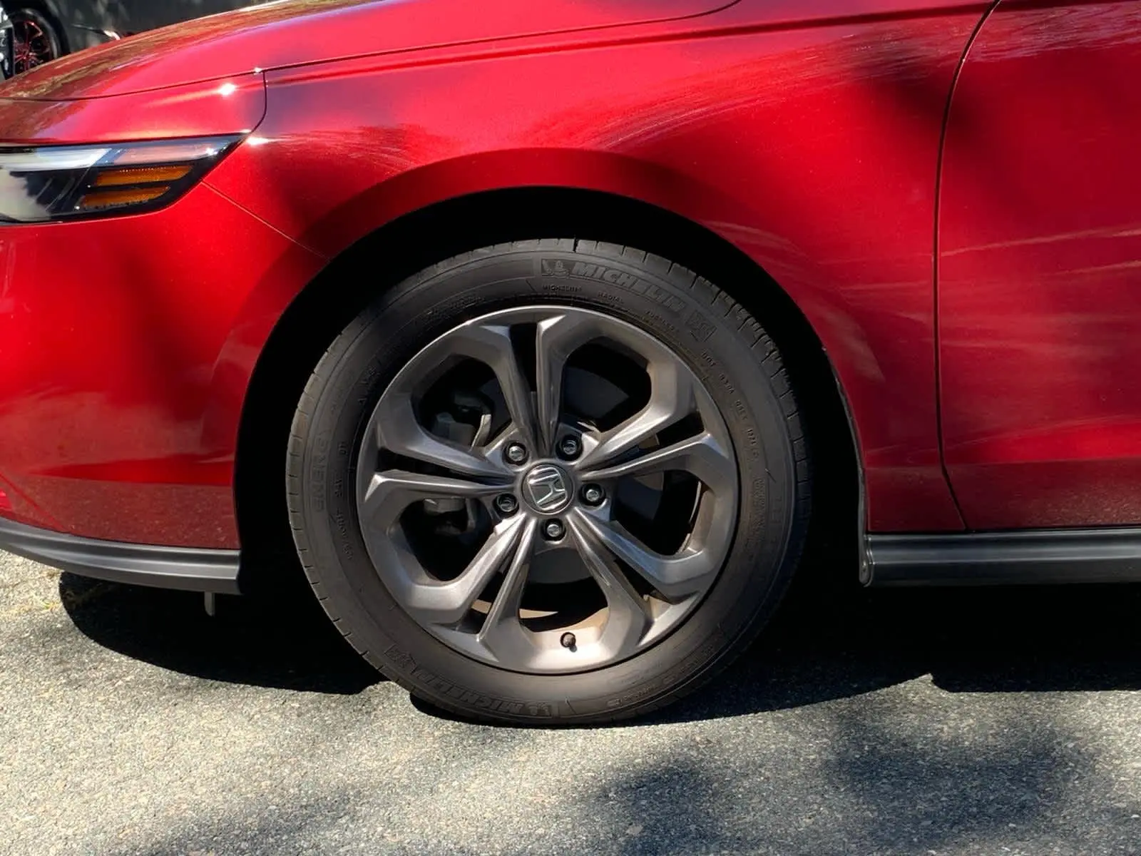 2024 Honda Accord EX photo 9