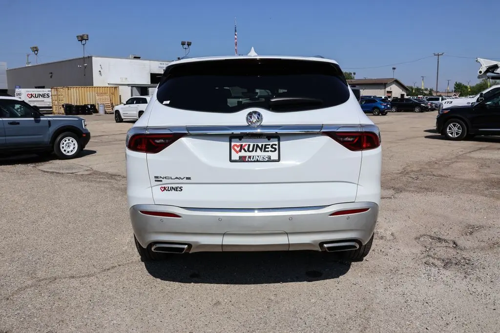 2024 Buick Enclave Premium photo 4