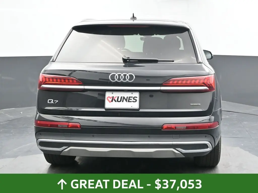 2024 Audi Q7 45 Premium Plus photo 6