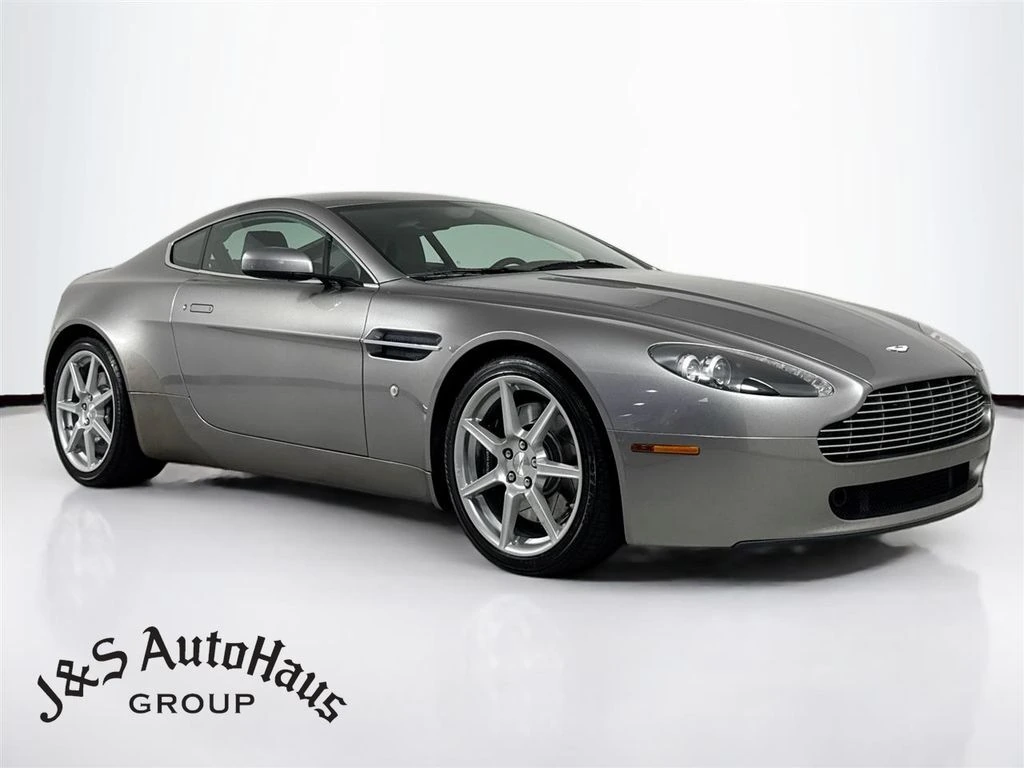 2008 Aston Martin V8 Vantage 4.7's photo