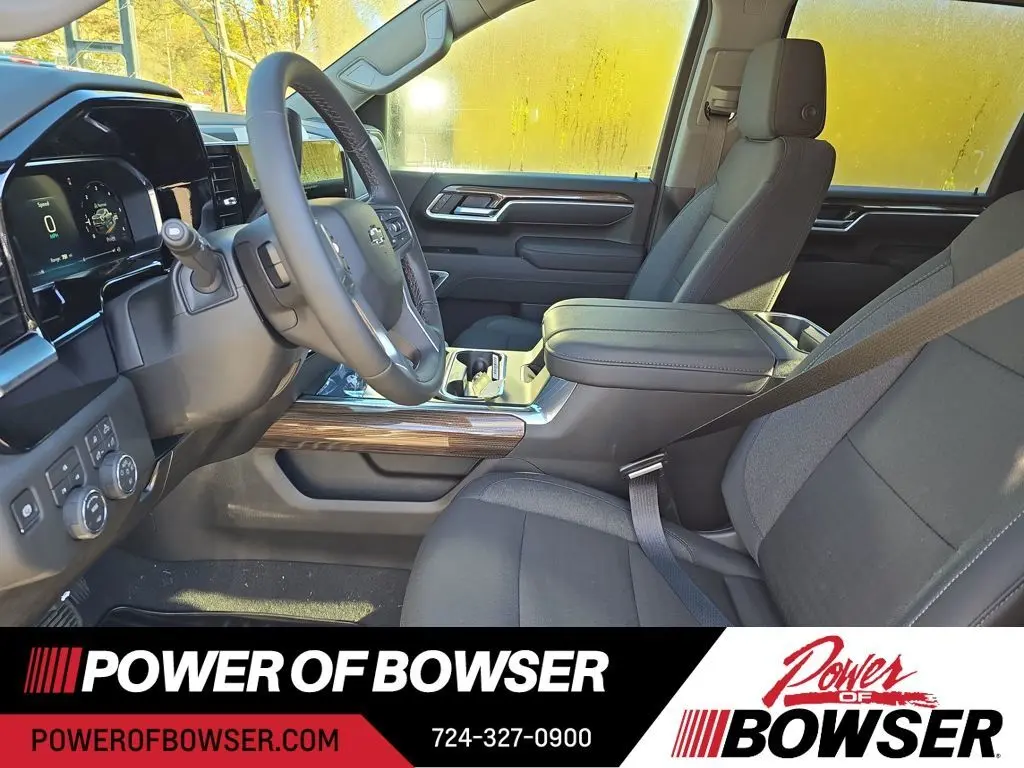 2026 Chevrolet Silverado 2500HD LT photo 4