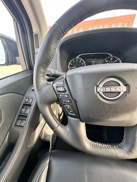 2024 Nissan Frontier SL - Photo 17