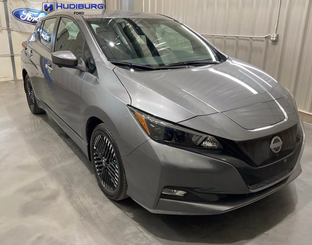 2024 Nissan LEAF