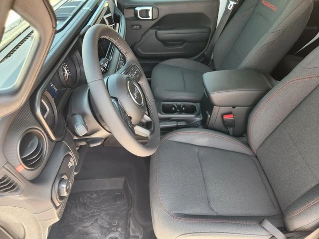 2026 Jeep Wrangler 4-Door Rubicon - Photo 8