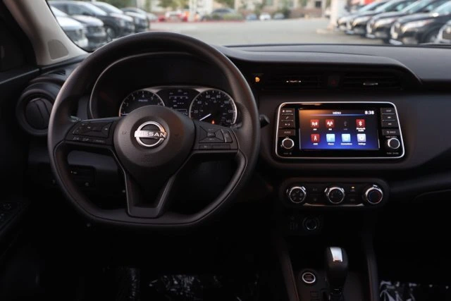 2025 Nissan KICKS PLAY Base - Photo 22