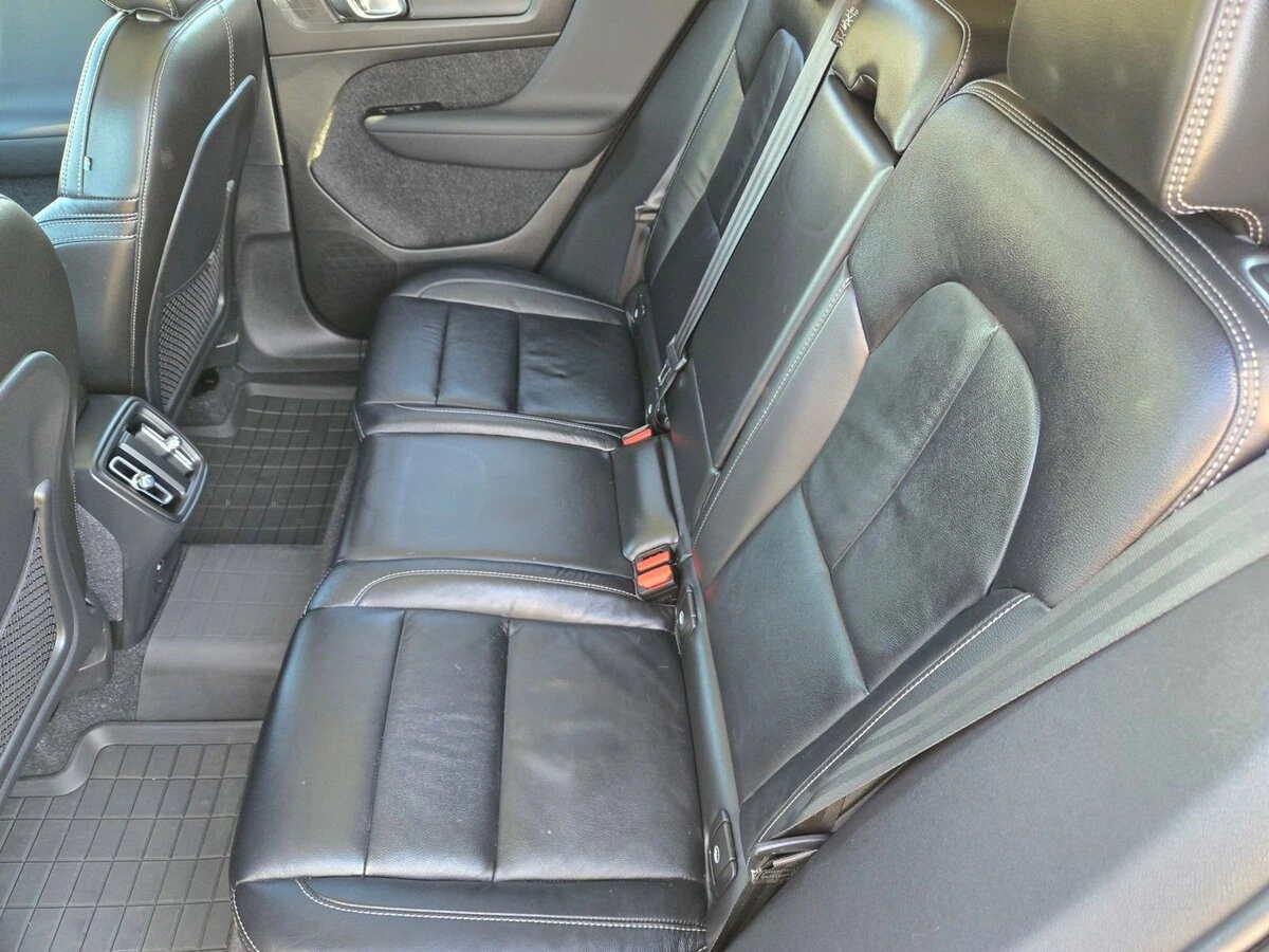 2023 Volvo - image 13