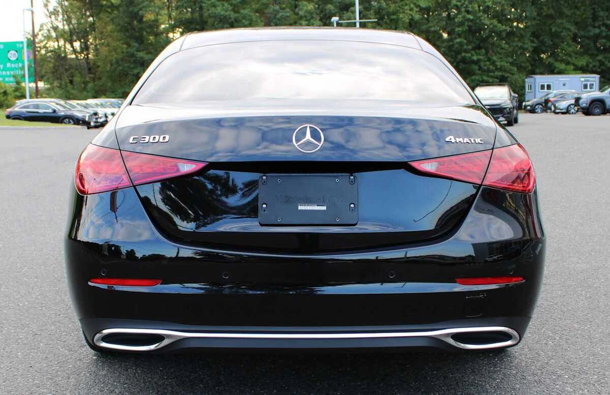 2025 Mercedes-Benz C-Class Sedan C 300 - Photo 6