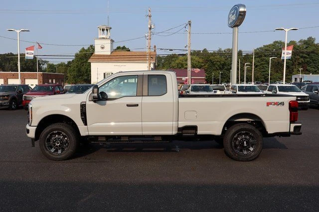 2026 Ford F-350 Super Duty XL - Photo 15