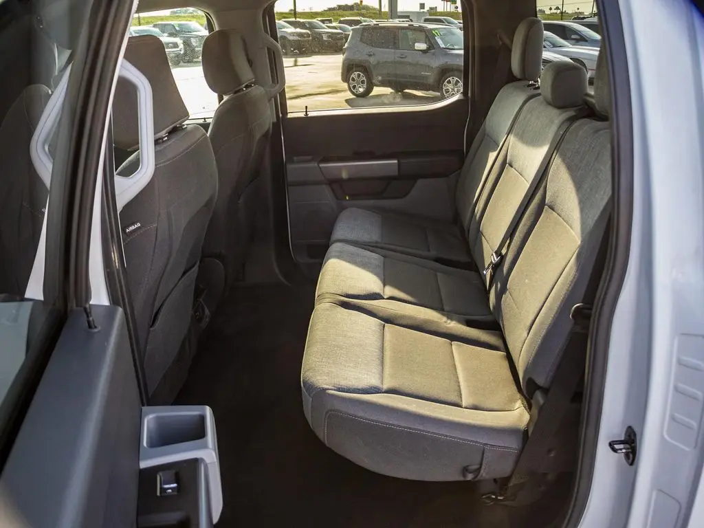 2022 Ford F-150 XLT photo 16
