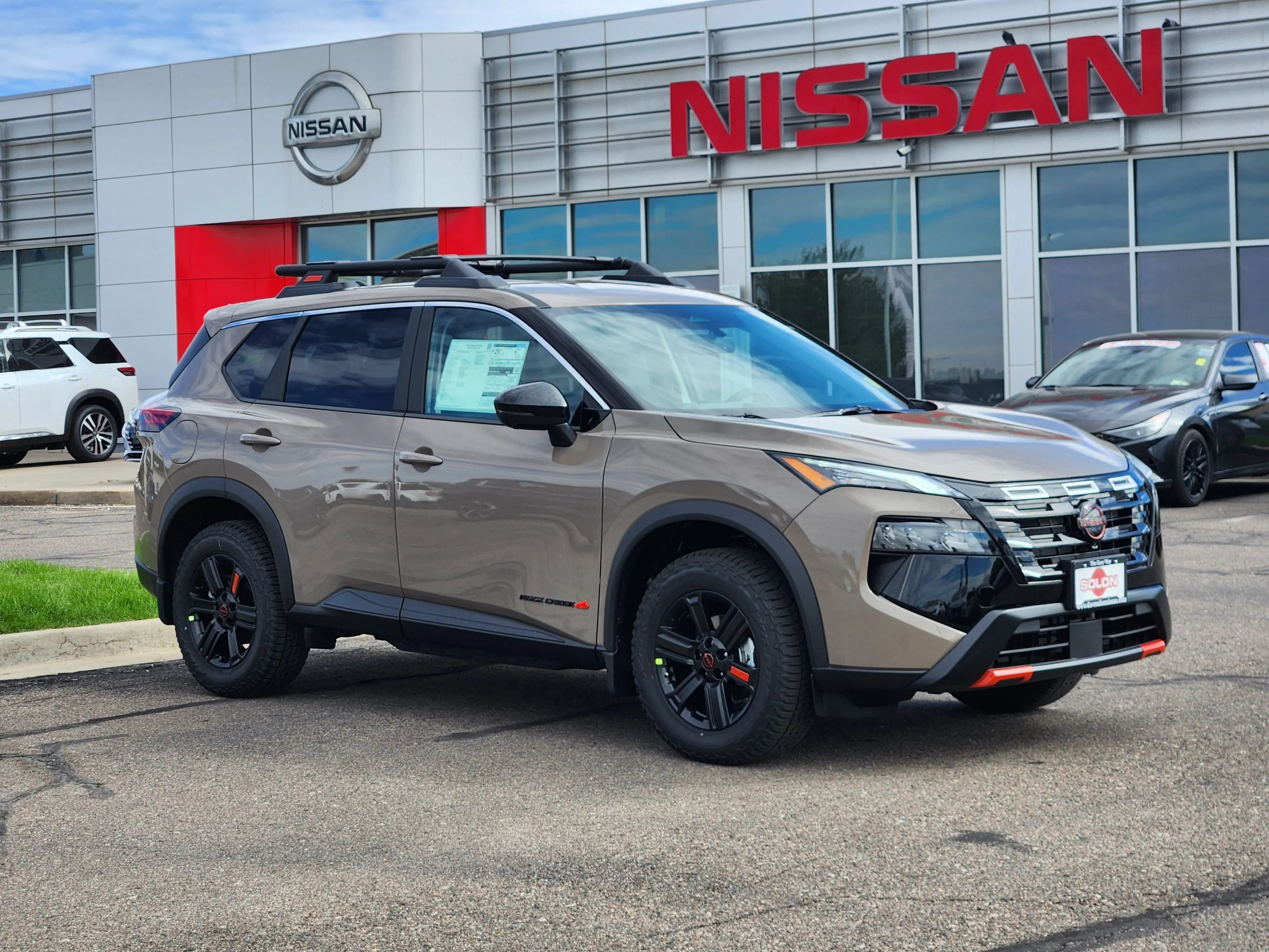 2026 Nissan Rogue SV photo 2