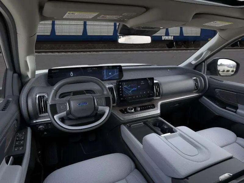 2025 Ford Expedition Platinum photo 8