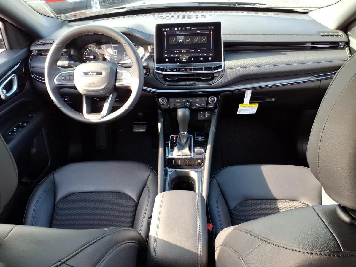 2026 Jeep Compass Latitude Altitude - Photo 6