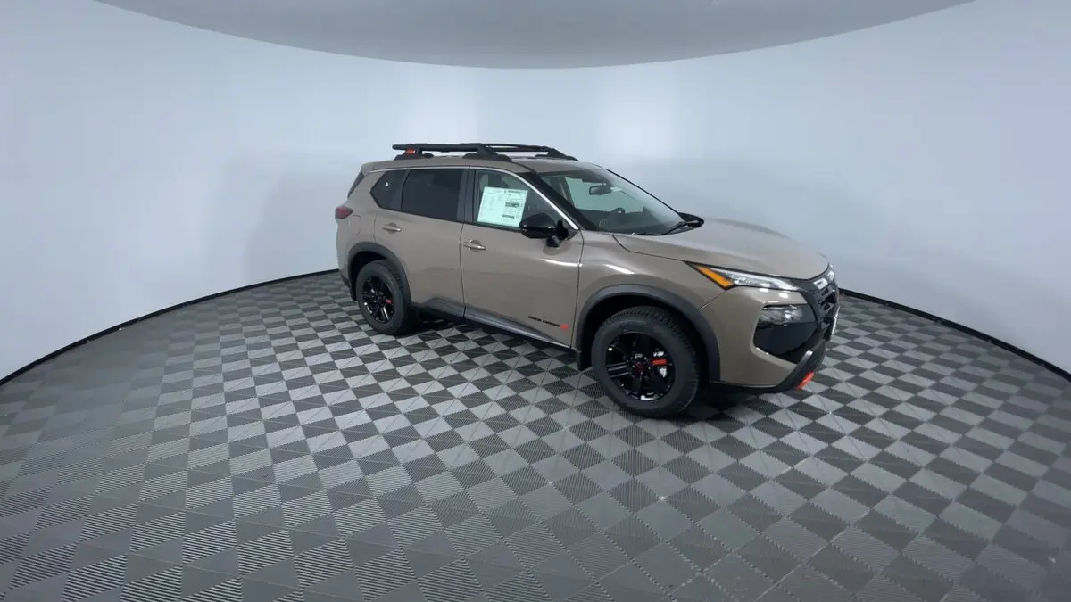 2026 Nissan Rogue SV photo 2