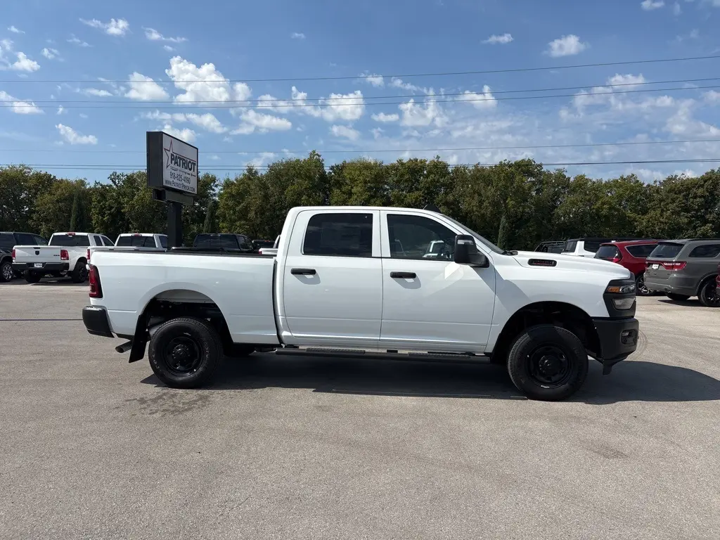 2026 Ram 2500 Tradesman photo 2