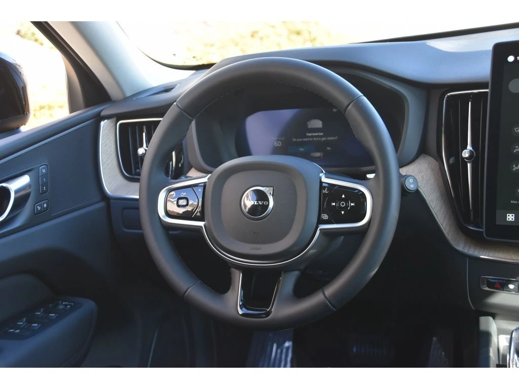 2026 Volvo - image 16