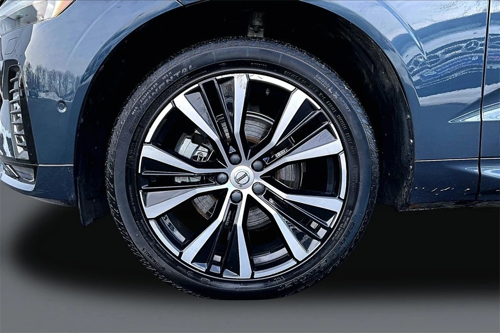 2023 Volvo - image 33