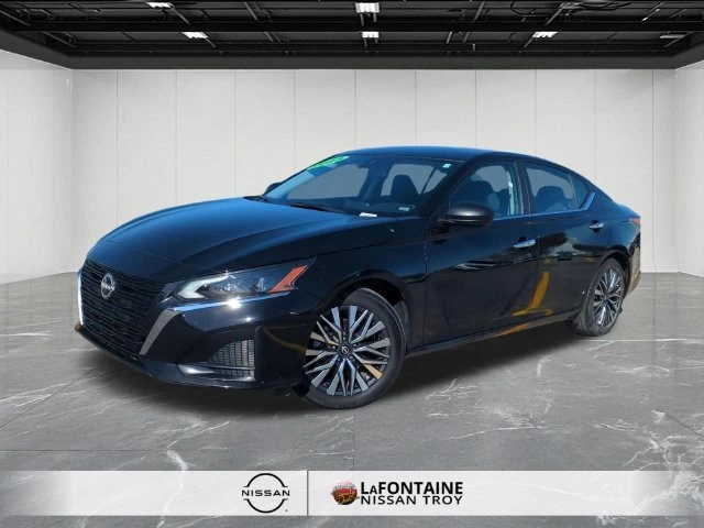 2025 Nissan Altima