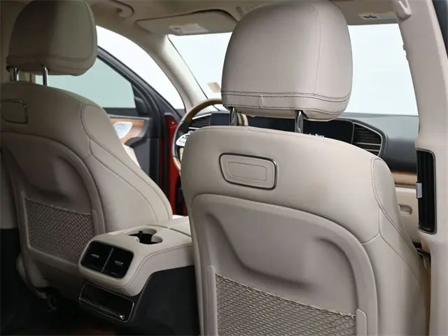 2020 Mercedes Benz GLS 450 4MATIC photo 14