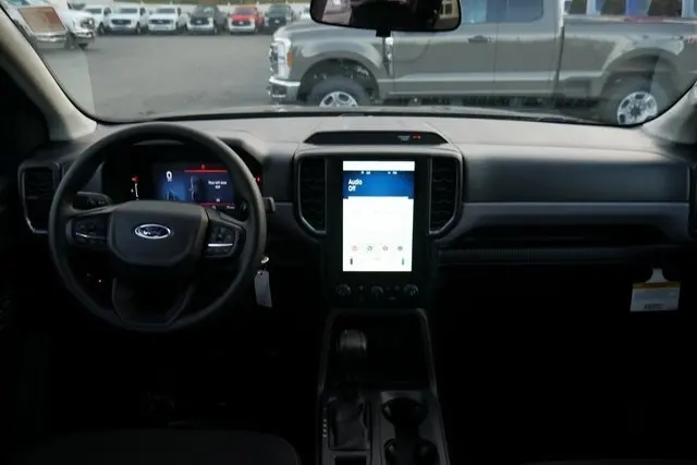 2025 Ford Ranger XL photo 3