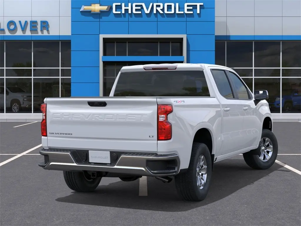 2026 Chevrolet Silverado LT photo 4