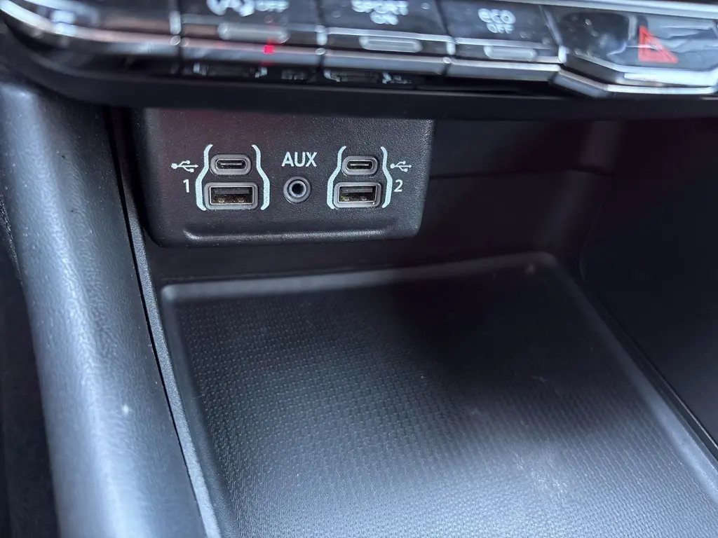 2022 Dodge Durango SXT photo 17