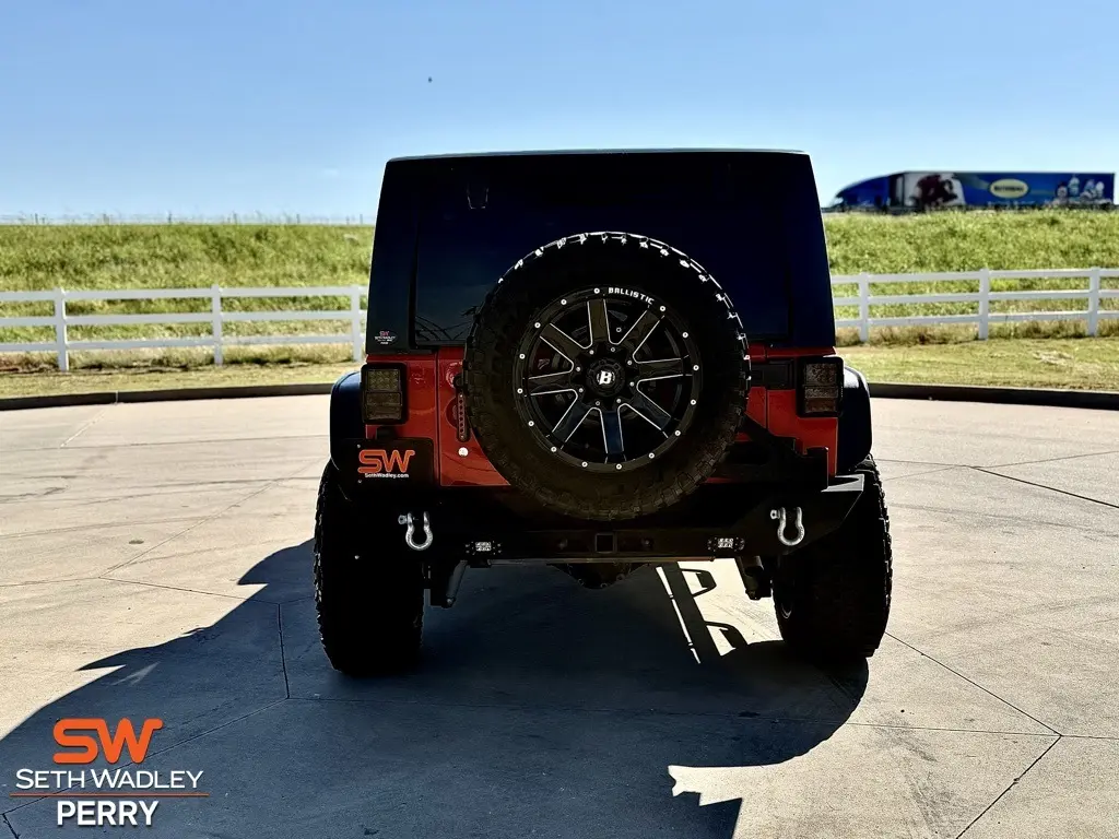 2016 Jeep Wrangler Unlimited Rubicon photo 4