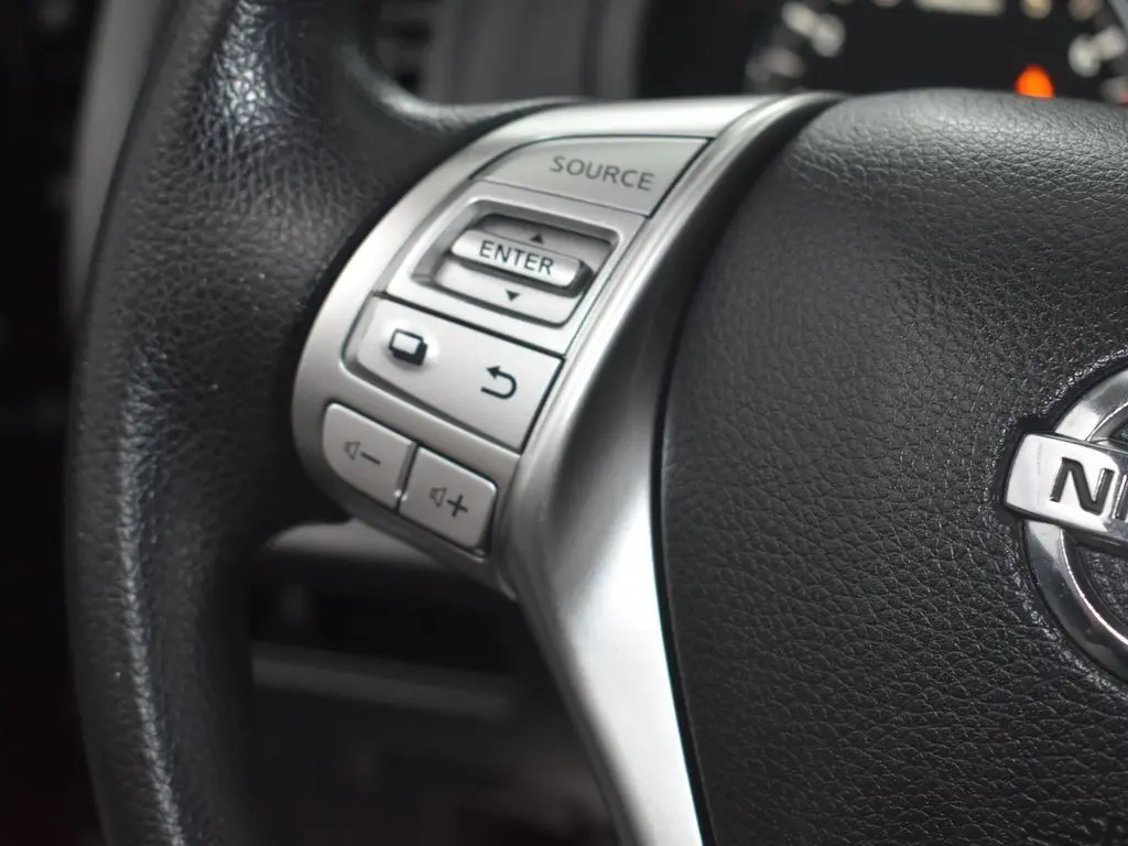 2016 Nissan Altima 2.5 S photo 14