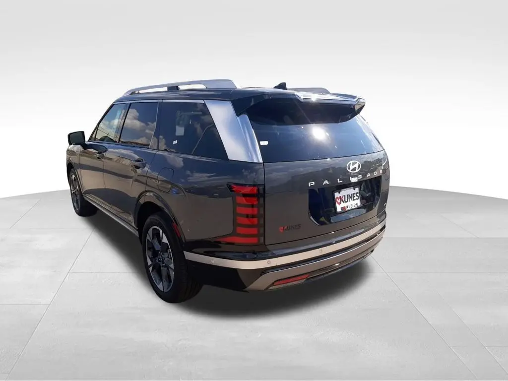 2026 Hyundai Palisade Limited photo 4
