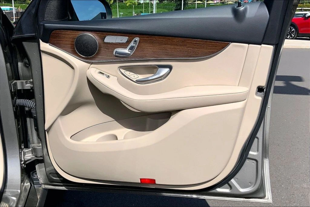 2023 Mercedes-Benz GLC Coupe GLC300 - Photo 24