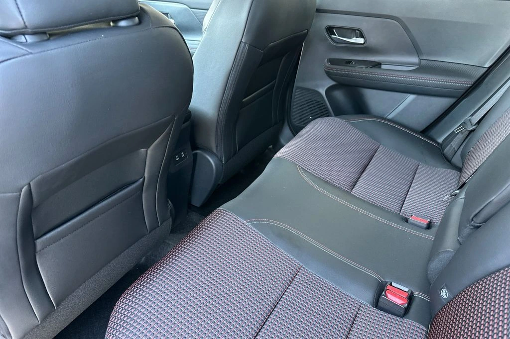 2025 Nissan Kicks SR - Photo 9