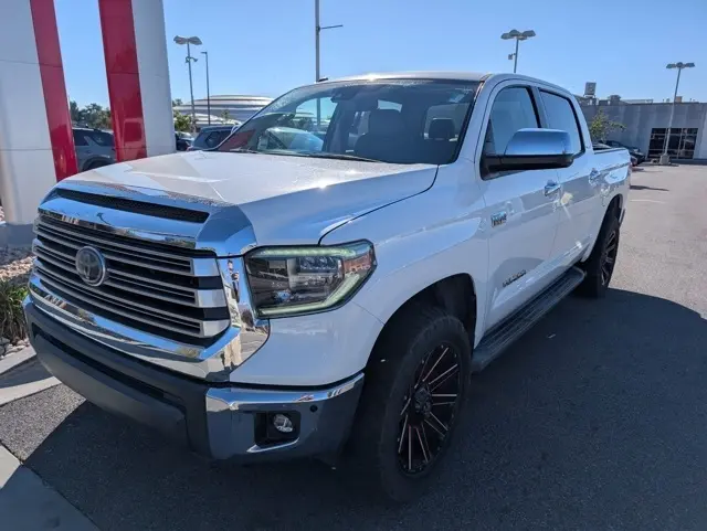2018 Toyota Tundra Limited CrewMax photo 2