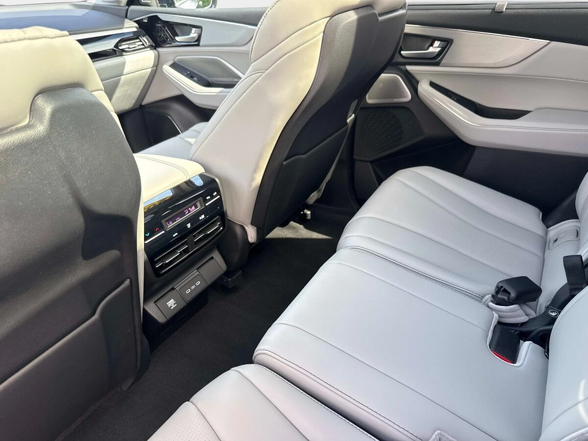 2026 Acura MDX Technology Package - Photo 15